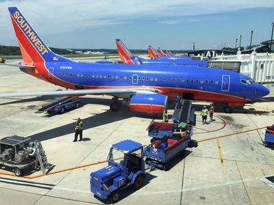 Southwest Airlines temporarily halts US departures on tech issue