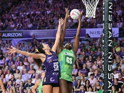 West Coast Fever remain undefeated in Super Netball