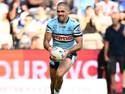 Fullback Will Kennedy re-signs with Cronulla
