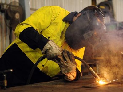 Renewable energy revolution needs 'army' of welders