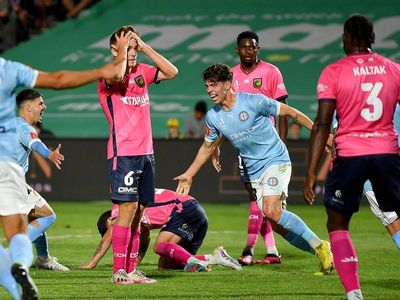 Mariners deny City to keep ALM premiers race alive