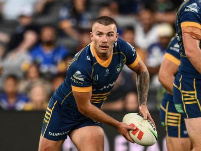 Hands turning heads but Eels loyal to Hodgson