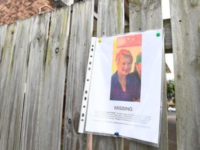 'Tough going': gruelling search for Qld woman's body