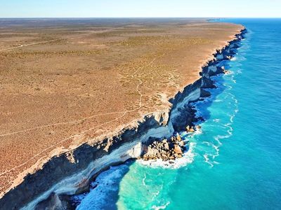 Nullarbor rock reveals transformation from lush to dust