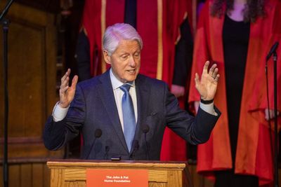 Restoring Stormont ‘can fairly easily be done’, says Bill Clinton