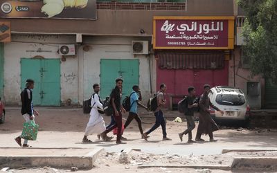 Heavy gunfire quickly shatters Sudan truce deal