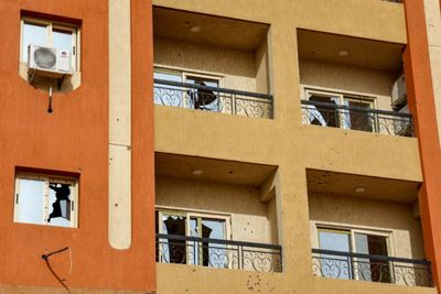 Gunfire sounds during 'armistice' on 4th day of Sudan battles