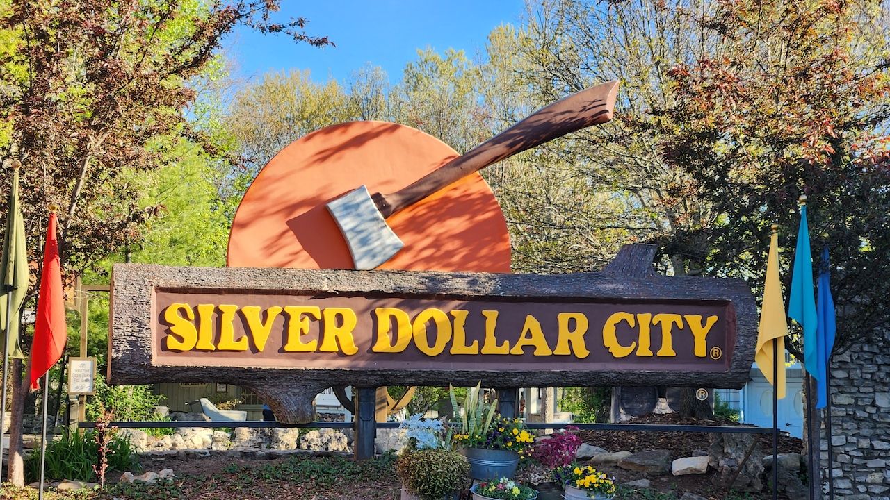 I Visited Branson's Silver Dollar City For The First…