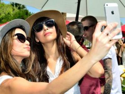 Italian town bans selfies