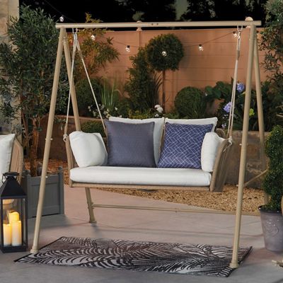 We predict Aldi's rope swing seat will be this year's garden must-have