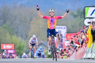 Vollering adds Fleche Wallonne as she chases Ardennes hat-trick