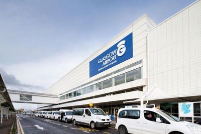 Union warns of Glasgow Airport travel chaos as security staff reject pay deal