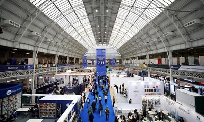 Society of Authors creates new campaign to help writers hold publishers to account on sustainability