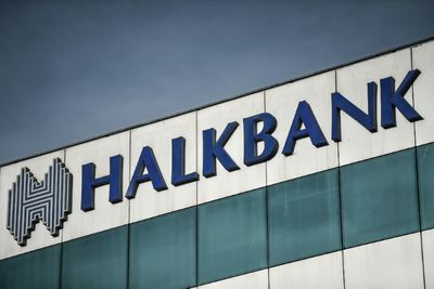 Iran sanctions: US high court rejects Turkish bank's immunity claim