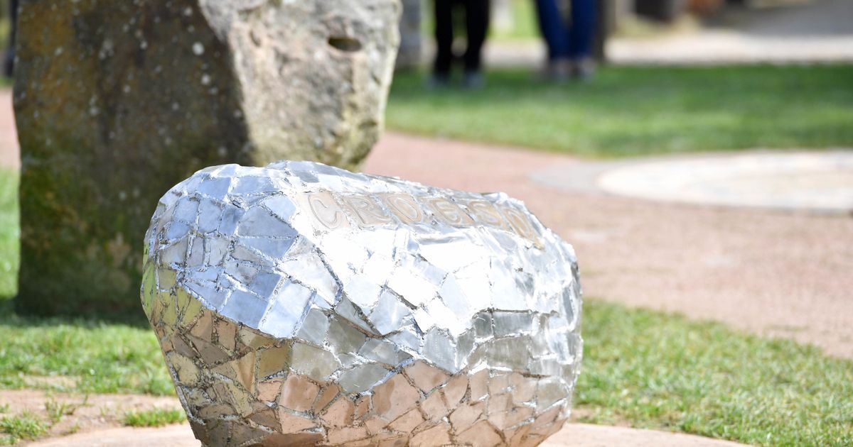 Council spends £6,000 on pebble structure but people…