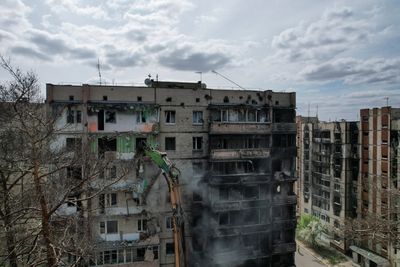 US announces $325 million in new arms aid for Ukraine, including HIMARS ammo