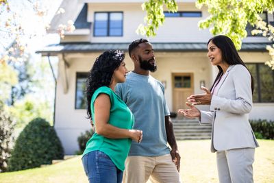 Homebuyers are saving thousands by talking their way into mortgage rate buydowns. Here’s how to do it