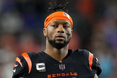 Bengals' Joe Mixon pleads not guilty to menacing charge