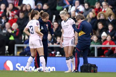 Leah Williamson injury ‘not good’ in World Cup scare