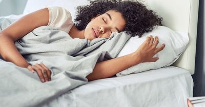 Expert reveals how your sleeping habits may be stopping you from losing weight