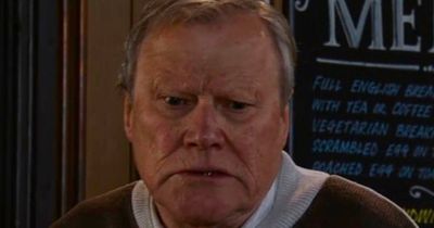 Corrie exit 'sealed' for Roy Cropper as fans 'work out' what's wrong amid health scare