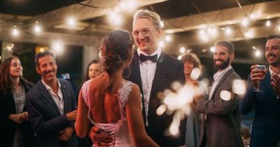 Man who ruined marriage proposal at wedding reception has no regrets