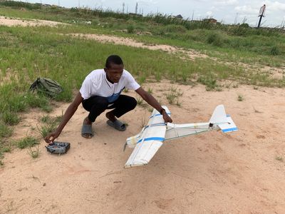Dreaming sky high, Nigerian man builds airplane from trash