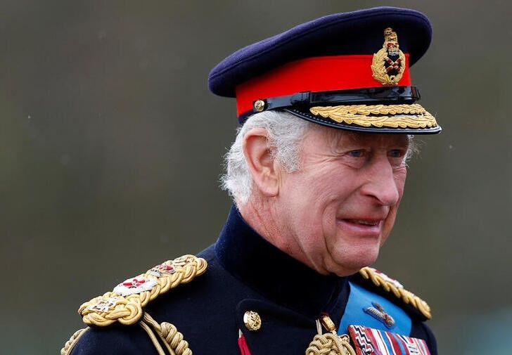 Can the British monarchy survive in its gilded cage?