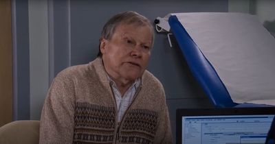 ITV Coronation Street fans say 'don't even think about it' over Roy Cropper health scare