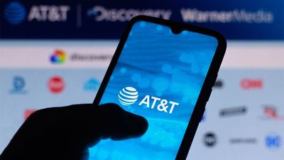 AT&T Plunges As Free Cash Flow Misses, Wireless Growth Slows