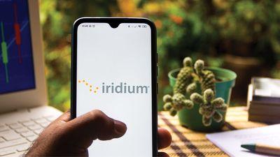 Iridium Earnings, Revenue Top Estimates As Buyback Kicks In