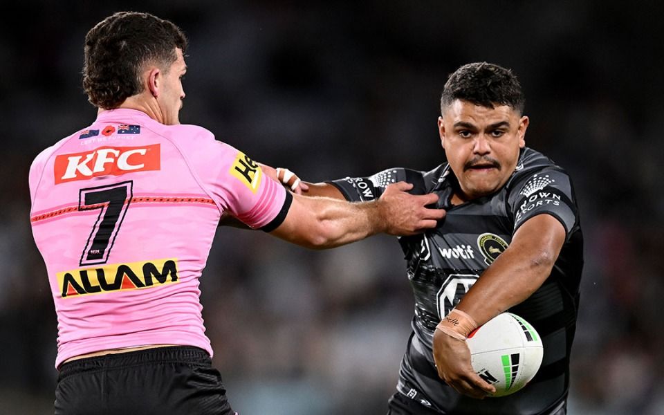 Latrell Mitchell heroics help South Sydney flip script…