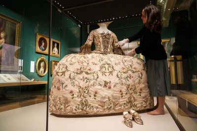 New exhibition reveals Georgian fashion as surprisingly close to modern times