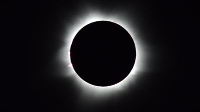 Rare hybrid solar eclipse 2023 delights South Pacific skywatchers (photos)
