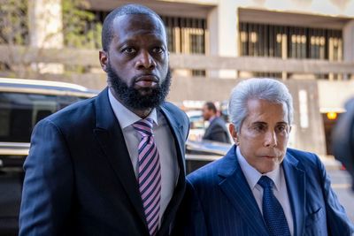 Fugees rapper's case that crossed Hollywood, DC goes to jury