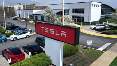 Stock Market Today: Stocks Struggle After Tesla Earnings, Economic Data