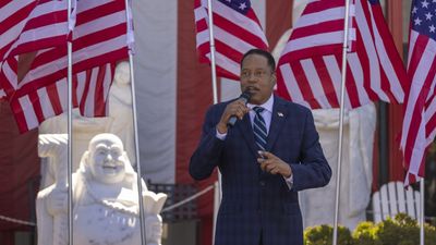 Radio host Larry Elder announces he's running for president in 2024