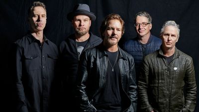 Pearl Jam announce short US tour