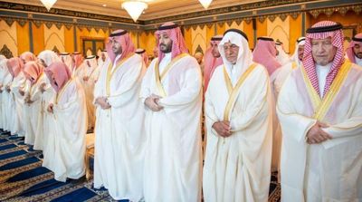 Saudi Crown Prince Performs Eid Al-Fitr Prayer at Grand Mosque