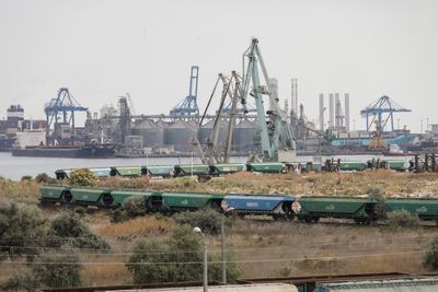 Romania will not ban Ukrainian grain imports, awaits EU decision