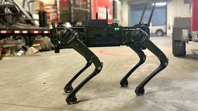 I just went face-to-face with Verizon’s 5G robot dog — here's what happened