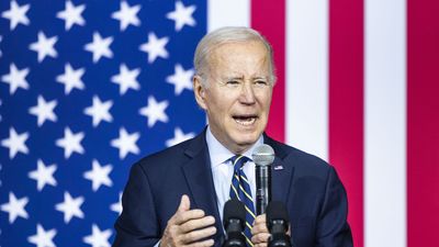 Biden moving toward launch of bid for re-election in '24