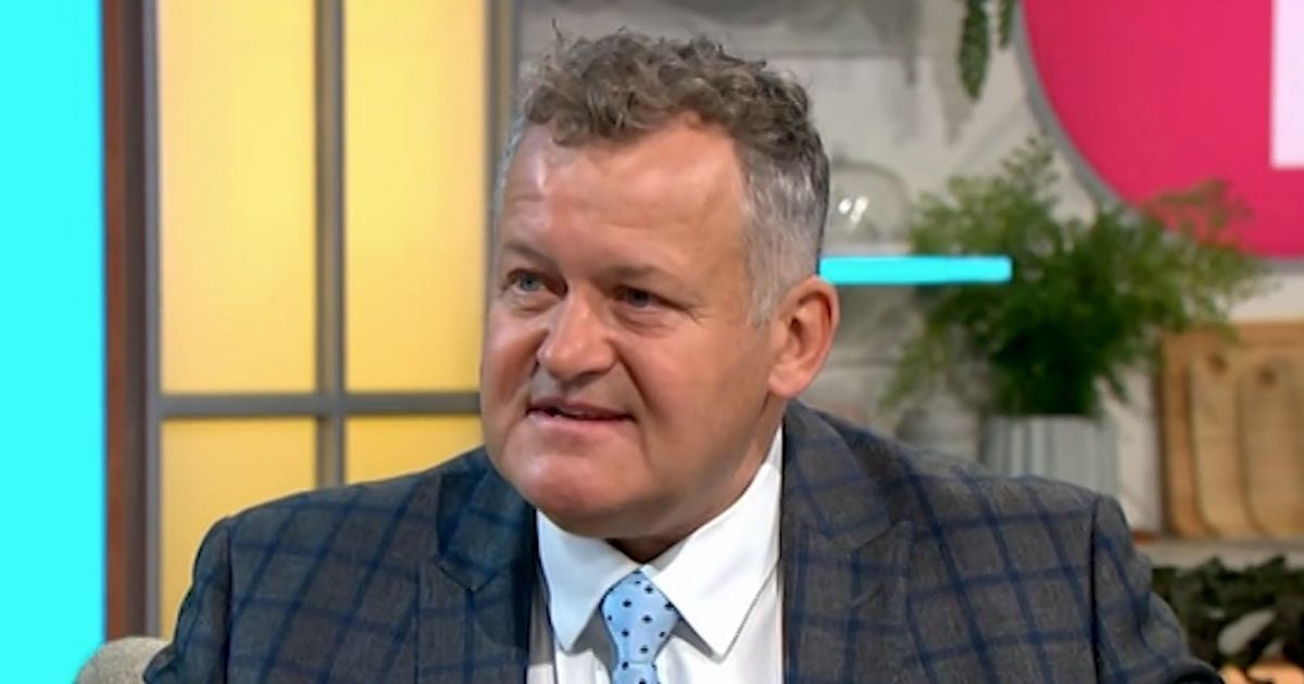 Paul Burrell 'gathering strength from Queen and Diana'…