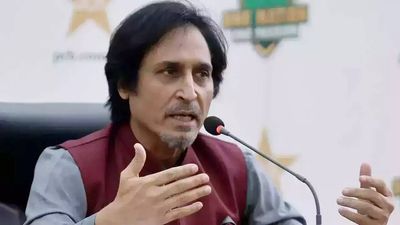 'This is as crazy as a clown in a village circus': Ramiz Raja after Mickey Arthur's appointment