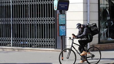 French food delivery workers to get minimum wage