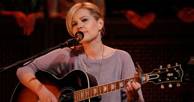 Where Dido is now - 'cruel' full name, love life, famous brother and music comeback