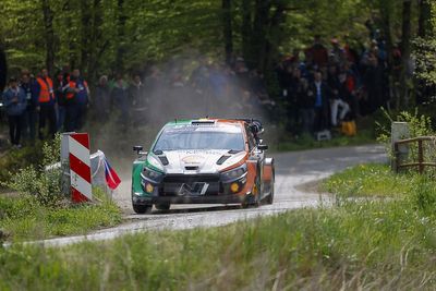 WRC Croatia: Neuville holds onto lead from charging Evans
