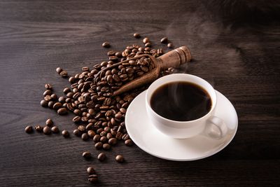 Arabica Coffee Falls Back on Pre-Weekend Long Liquidation
