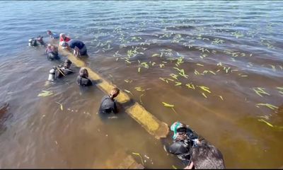 1,000-year-old Native American canoe retrieved from North Carolina lake