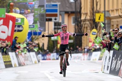 Simon Carr finally gets his 'nice moment': British rider takes first win for EF at the Tour of the Alps